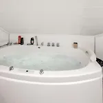 4 Bedroom Awesome In Torvikbygd Tyrvikbygd