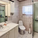 4 Bedroom Awesome In Torvikbygd * Tyrvikbygd